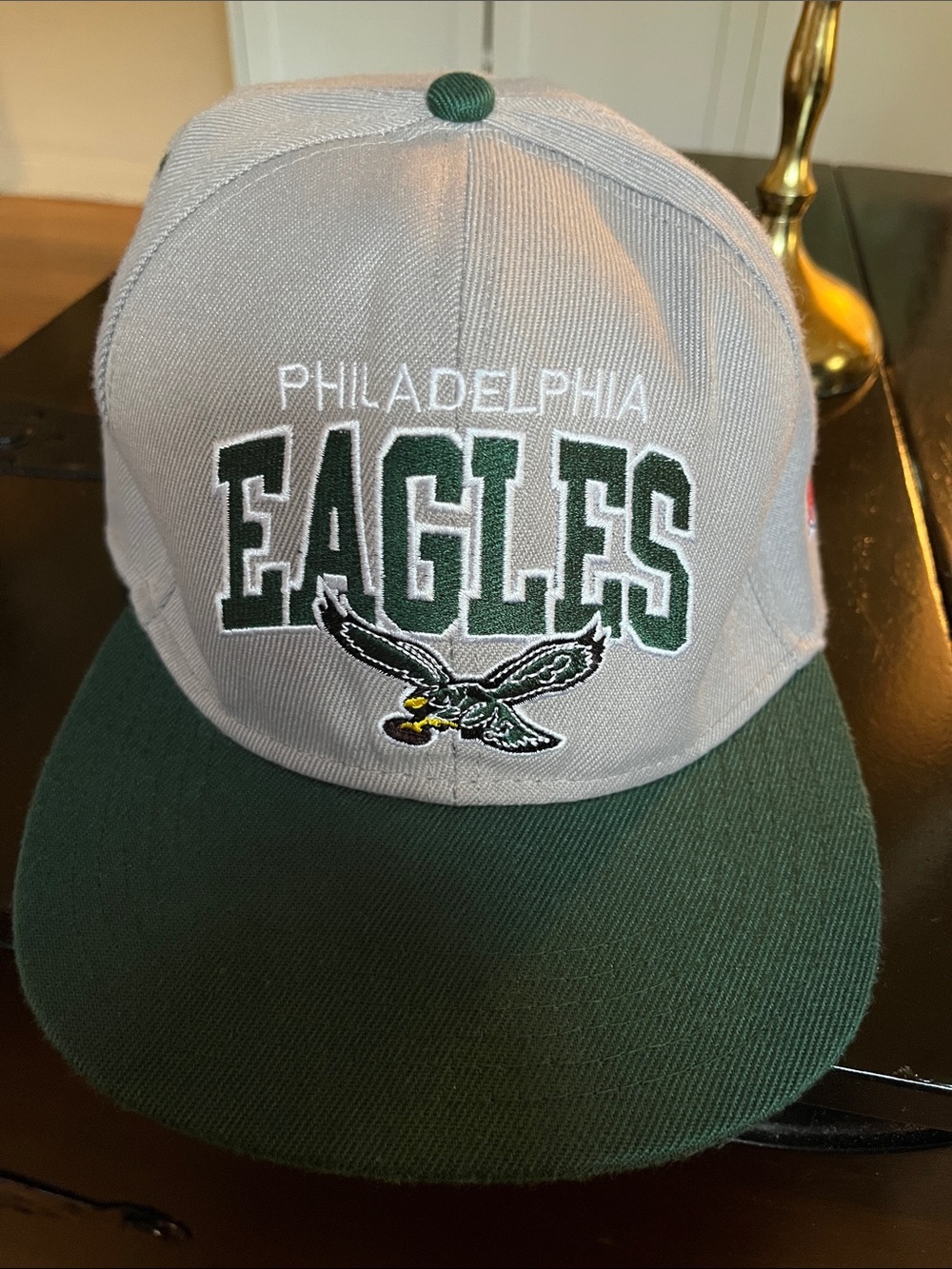 Mitchell & Ness Kelly Green/Gray Philadelphia Eagles Team 2 Tone 2.0 Snapback